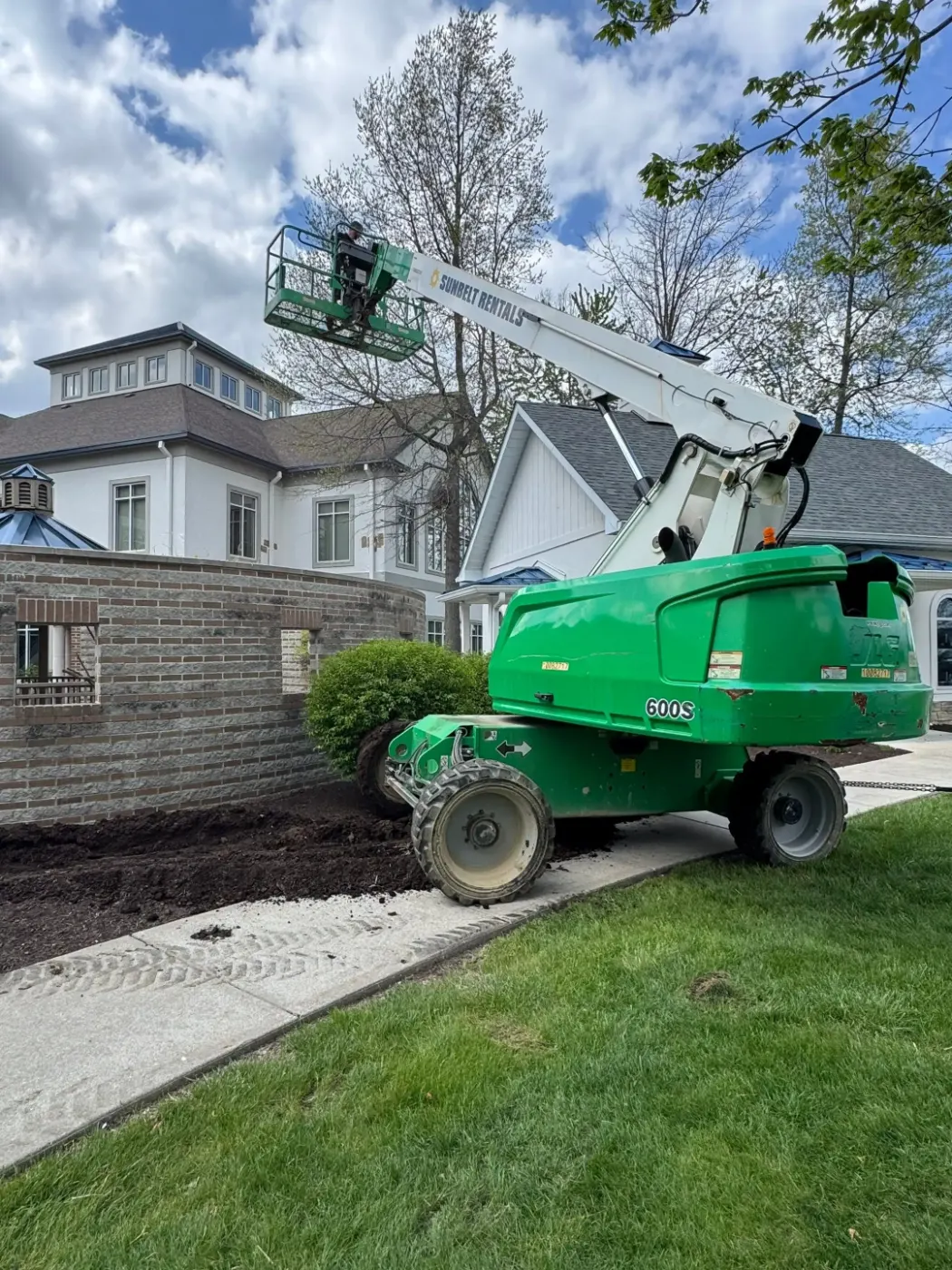 Manufacturer-certified roof installation in Greenfield